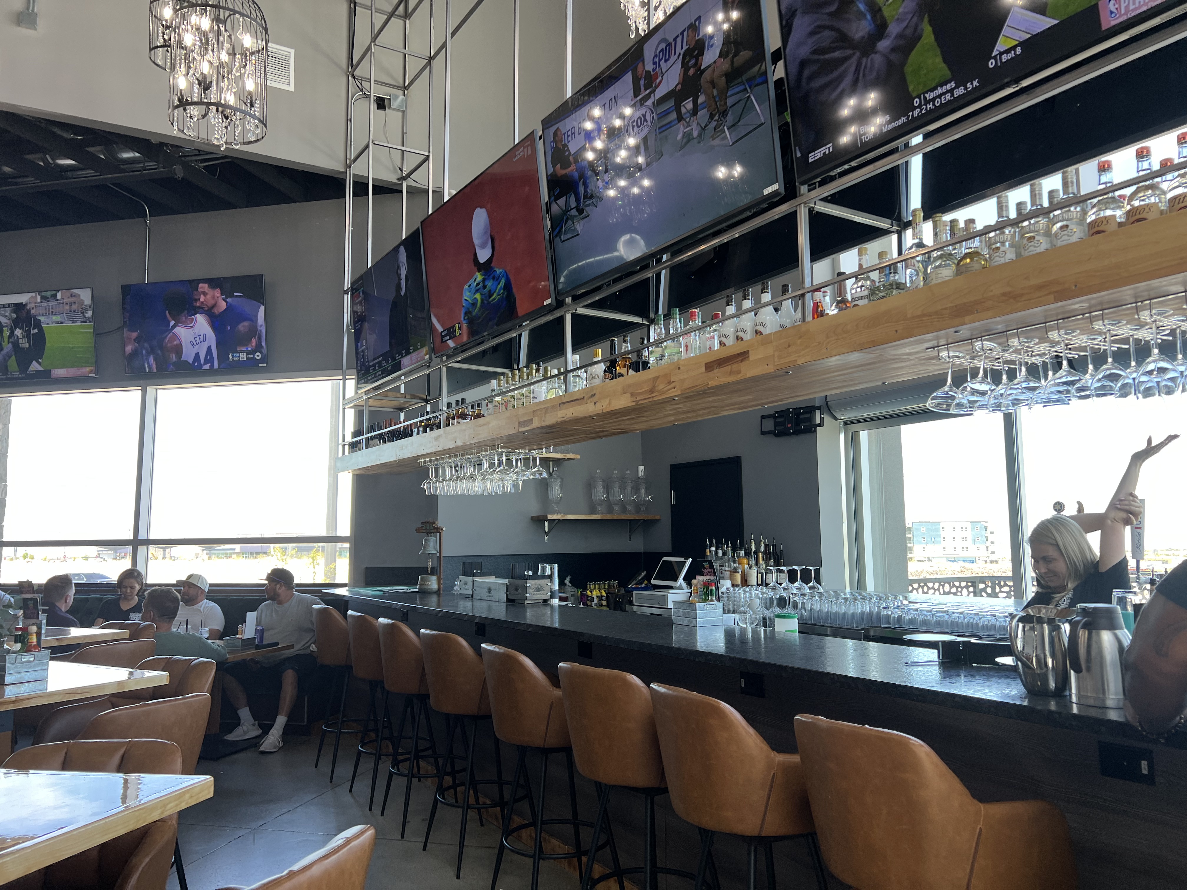 Breakfast Junkies Interior